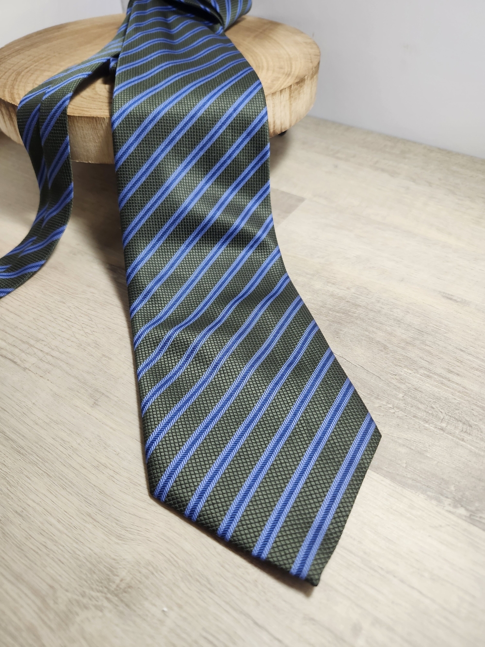 Hugo Boss Olive Green Tie with Royal Blue Stripes 4 Inch Width - Picture 3 of 4